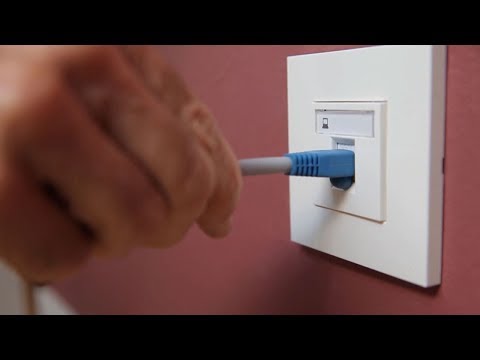 Instalación del conector de internet para conexión adecuada
